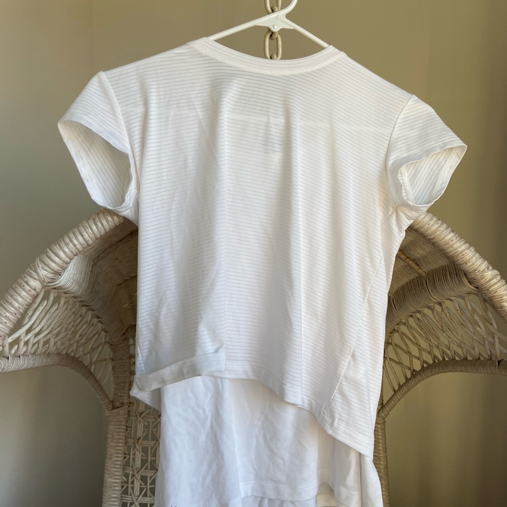 WHITE ATHLETA TOP